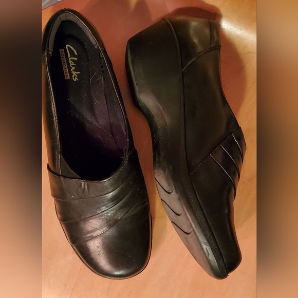 Clark's Leather Shoes - Picture 2 of 5